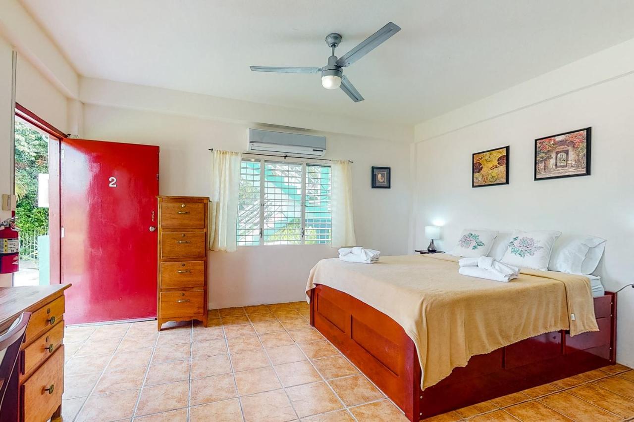 Willow 2 At Island Cabanas Gold Standard Certified Caye Caulker Ngoại thất bức ảnh